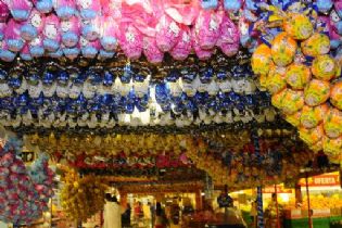 Os ovos de P&aacute;scoa chegaram ao varejo com pre&ccedil;os at&eacute; 9 por cento mais caros neste ano, segundo os principais fabricantes de chocolate do pa&iacute;s