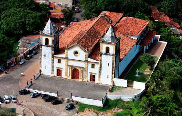 Vista aérea da Igreja da Sé, em Olinda. Foto: Antônio Melcop/Prefeitura de Olinda/Divulgação/