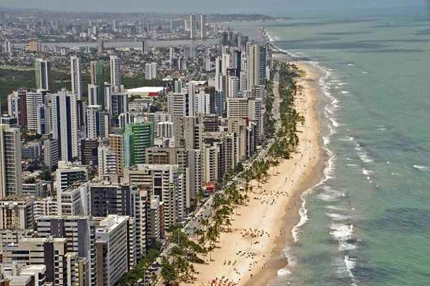 Orla de Boa Viagem deve ficar ainda mais movimentada nos próximos domingos. Foto: Carlos Oliveira/Prefeitura do Recife/Divulgação () Orla de Boa Viagem deve ficar ainda mais movimentada nos próximos domingos. Foto: Carlos Oliveira/Prefeitura do Recife/Divulgação/