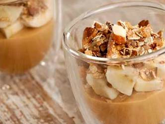 O creme crocante é distribuído em copinhos. Foto: Tal e Qual/Divulgação