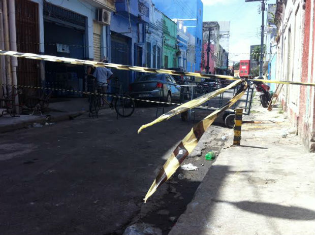 Parte do terceiro e do quarto andar do edif&iacute;cio ser&atilde;o demolidas. Foto: Tha&iacute;s Arruda/Esp.DP/D.A Press/