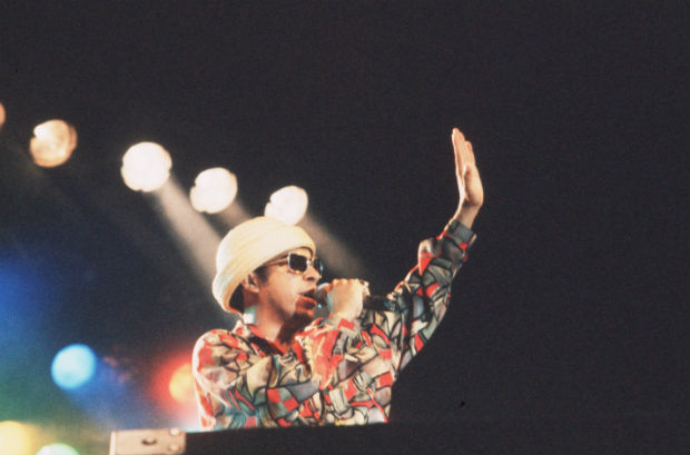 Chico Science durante show em 1994. Crédito: Gil Vicente/Arquivo Pessoal() Chico Science durante show em 1994. Crédito: Gil Vicente/Arquivo Pessoal/