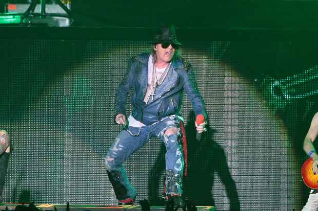 Axl Rose durante show no Recife em abril de 2014. Crédito: Nando Chiapetta/DP/D.A Press() Axl Rose durante show no Recife em abril de 2014. Crédito: Nando Chiapetta/DP/D.A Press/