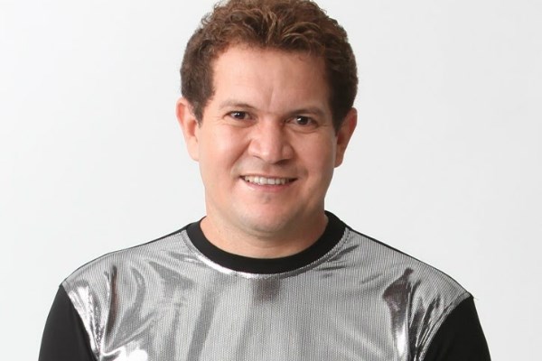 Músico comanda banda Calypso com cantora Joelma. Crédito: Forrozão Show