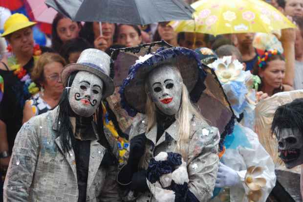 Papangus desfilam no domingo de Carnaval em Bezerros. Foto: Juliana Leit&atilde;o/DP/D.A.Press/