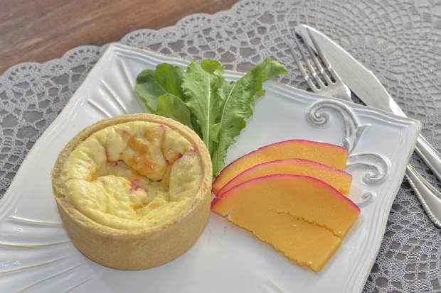 Quiche, um dos símbolos do reaproveitamento: o recheio pode ser feito com ingredientes que, quase sempre, vão parar na lixeira. Foto: Cristiane Silva/Esp.DP/D.A Press() Quiche, um dos símbolos do reaproveitamento: o recheio pode ser feito com ingredientes que, quase sempre, vão parar na lixeira. Foto: Cristiane Silva/Esp.DP/D.A Press/