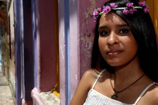 Brenda Lander, 21, estudante de psicologia, teme rea&ccedil;&atilde;o quando diz "n&atilde;o". Foto: Teresa Maia/DP/D.A.Press/Teresa Maia/DP/D.A.Press