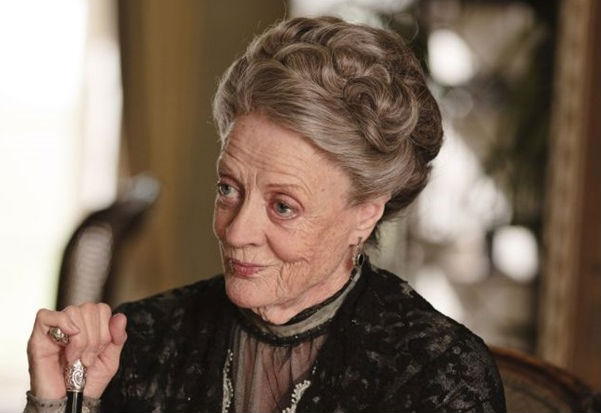 Atriz Maggie Smith em cena da série Downtown Abbey. Crédito: PBS/Divulgação() Atriz Maggie Smith em cena da série Downtown Abbey. Crédito: PBS/Divulgação/