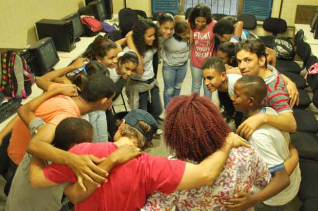 A exposição intitulada: %u201CEu e o Outro%u201D vai mostrar o cotidiano dos estudantes não só no ambiente escolar, mas também em seu ambiente familiar. Foto: Grupo SES/Divulgação/