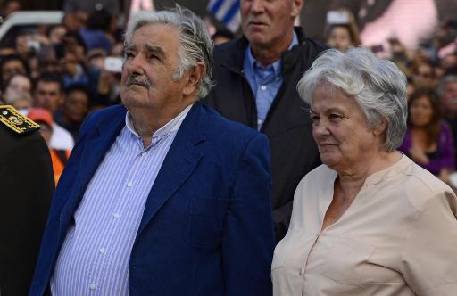 O popular ex-presidente uruguaio "Pepe" Mujica e sua mulher, Lucía Topolansky. Foto: AFP/Arquivos PABLO PORCIUNCULA() O popular ex-presidente uruguaio "Pepe" Mujica e sua mulher, Lucía Topolansky. Foto: AFP/Arquivos PABLO PORCIUNCULA/