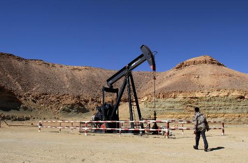 Segurança líbio no campo de petróleo de Al-Ghani. Foto: AFP() Segurança líbio no campo de petróleo de Al-Ghani. Foto: AFP/