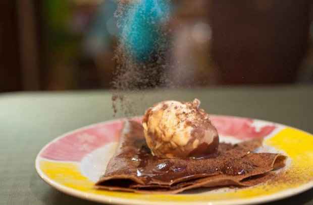 De sobremesa, a opção é o Barbo, que consiste em uma massa de chocolate ganache de brigadeiro com Ovomaltine. Foto: Thiago Cavalcanti/ Divulgação