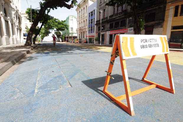 Alameda deveria ter sido entregue em dezembro de 2014, mas continua sem previs&atilde;o para come&ccedil;ar as obras./Joao Velozo/ Esp. DP/ D. A Press