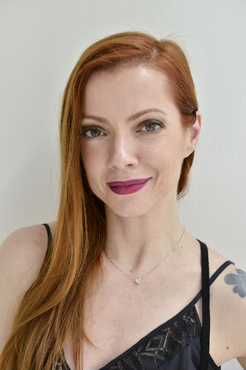 Julia tem 42 anos e também atua como produtora musical. Foto: João Sal/Divulgação