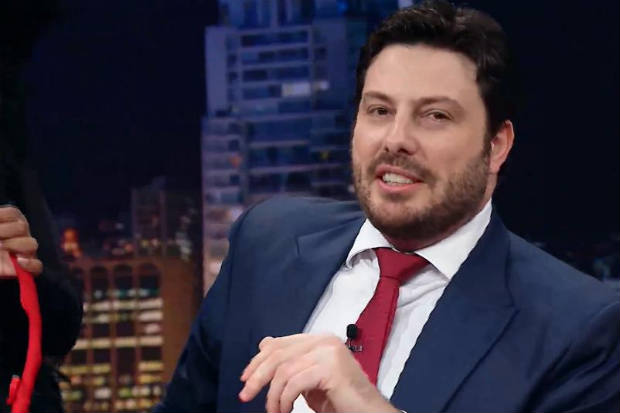 Danilo Gentili apresentou o programa de 2011 a 2013. Crédito: YouTube/Reprodução/