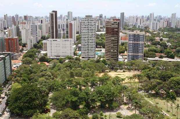 O bairro que abriga o Parque da Jaqueira é valorizado pelas ruas arborizadas e boa infraestrutura local. Foto: Júlio Jacobina/DP/D.A Press() O bairro que abriga o Parque da Jaqueira é valorizado pelas ruas arborizadas e boa infraestrutura local. Foto: Júlio Jacobina/DP/D.A Press/