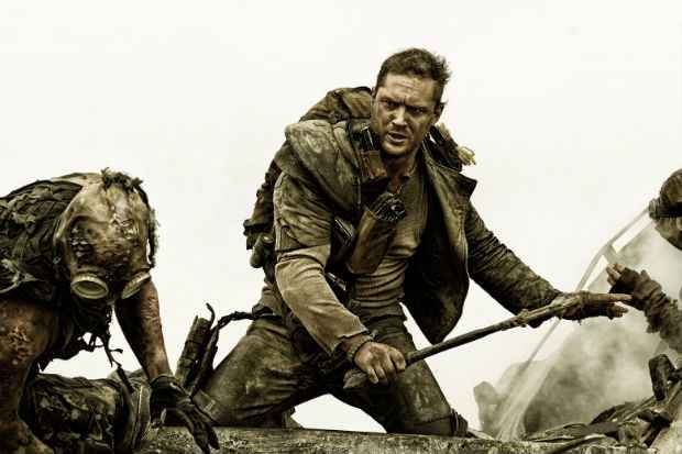 Tom Hardy como Max Rockatansky em cena de "Mad Max: Estrada da F&uacute;ria". Cr&eacute;dito: Warner Bros./Divulga&ccedil;&atilde;o/