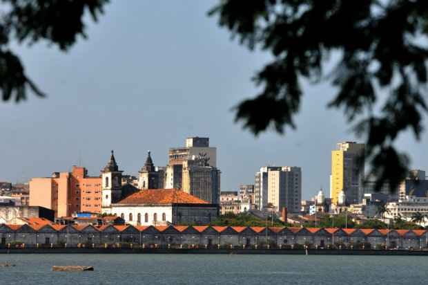 Armazéns do Cais José Estelita são alvos de disputas e ações populares. (Foto: Helder Tavares/DP/D.A Press)() Armazéns do Cais José Estelita são alvos de disputas e ações populares. (Foto: Helder Tavares/DP/D.A Press)/