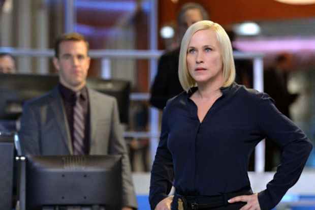 Patricia Arquette em cena de CSI. Crédito: AXN/Divulgação/