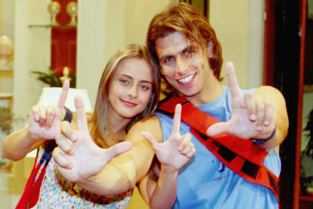 Um conflito entre as famílias de Júlia e Pedro serviu como pano de fundo para uma história do casal. Foto: CEDOC/TV Globo