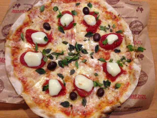 Variados sabores de pizzas na Pizza da Praça. Foto: Mirella Monteiro