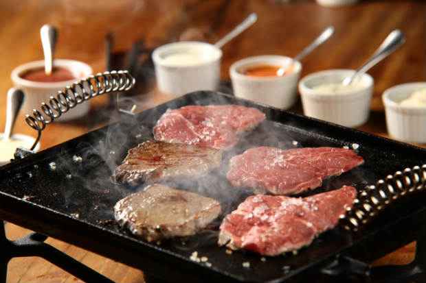 As carnes acompanham sete diferentes molhos gourmet. Foto: Tapa do Cuadril/ Divulgação/ As carnes acompanham sete diferentes molhos gourmet. Foto: Tapa do Cuadril/ Divulgação/