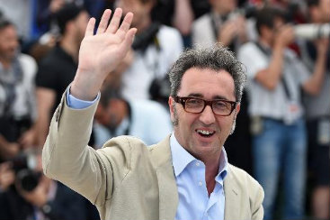 O cineasta Paolo Sorrentino participa da sessão de fotos do filme em Cannes. Crédito:Anne-Christine Poujoulat/AFP 