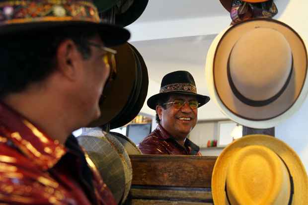 Cantor Maciel Melo vai garantir a festa dos moradores. Foto: Annaclarice Almeida/DP/D.A Press/