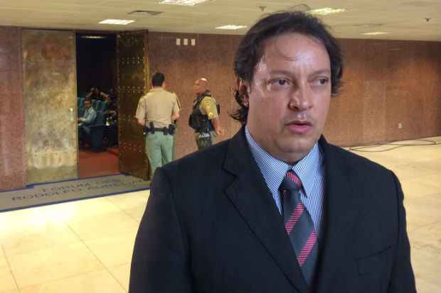 O advogado de defesa dos réus, José Siqueira Filho, disse que os PMs receberam ordens. Foto: Wagner Oliveira/ DP/ DA Press