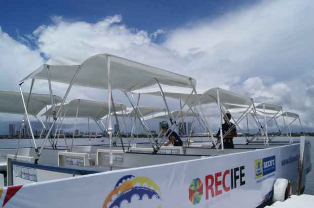 Olha! Recife sofre mudanças para melhorar serviço prestado. Foto: Tânia Passos/DP/DA Press/