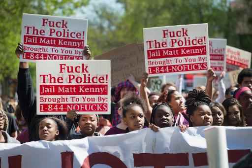 Manifestantes da Young Gifted & Black Coalition protestam em Madison, Wisconsin, em 13 de maio de 2015. Foto: GETTY IMAGES NORTH AMERICA/AFP Scott Olson