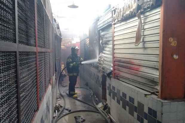 Em fevereiro, incêndio atingiu 14 boxes. Corpo de Bombeiros/Divulgação/ Em fevereiro, incêndio atingiu 14 boxes. Corpo de Bombeiros/Divulgação/