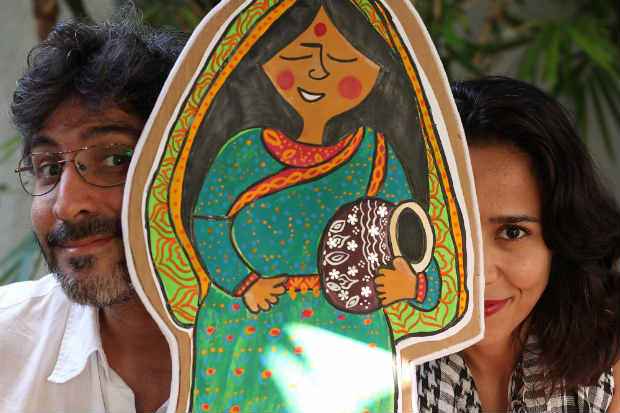 Luciano Pontes e Ana Medeiros, da Cia. Meias Palavras, s&atilde;o dois dos atores que participam do projeto Palavras NO AR. Cr&eacute;dito: Ricardo Maciel/Divulga&ccedil;&atilde;o/