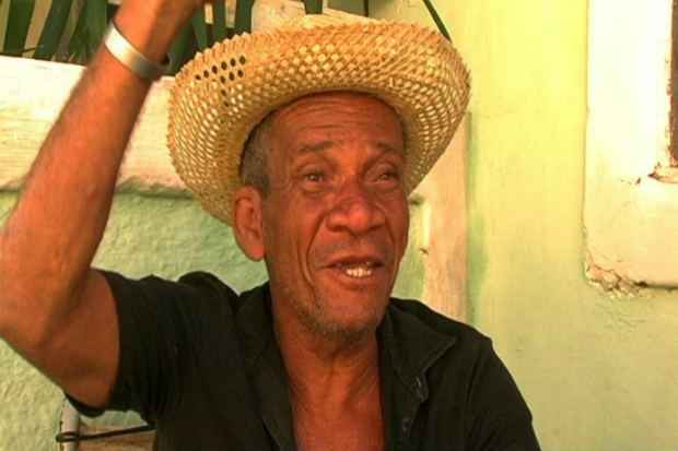 Mestre Pombo Roxo, do Coco Amaro Branco, era um dos últimos artistas vivos do movimento em Pernambuco. Foto: Celso Pereira Jr./