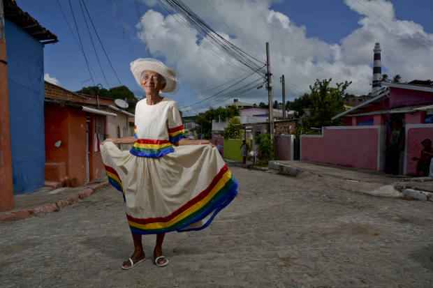 Maria da Glória cantava com a mãe nas festas desde os 7 anos. Foto: Guilherme Veríssimo/DP/D.A Press/ Maria da Glória cantava com a mãe nas festas desde os 7 anos. Foto: Guilherme Veríssimo/DP/D.A Press/