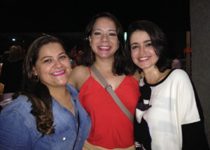 As amigas Marina, Tatiane e Paloma acompanham a banda, juntas, desde a adolescência. Foto: Luiza Maia/DP/D.A Press