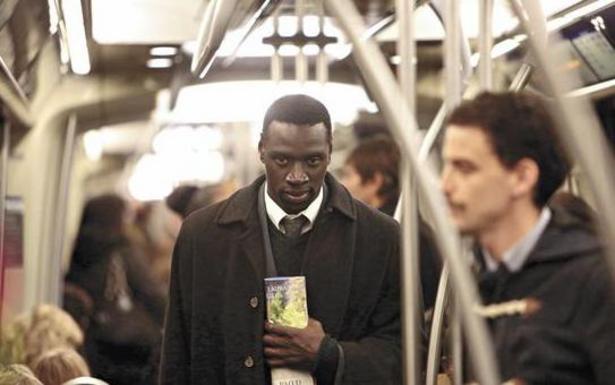 Omar Sy interpreta um imigrante senegalês na França. Foto: Agência Febre/Divulgação/ Omar Sy interpreta um imigrante senegalês na França. Foto: Agência Febre/Divulgação/