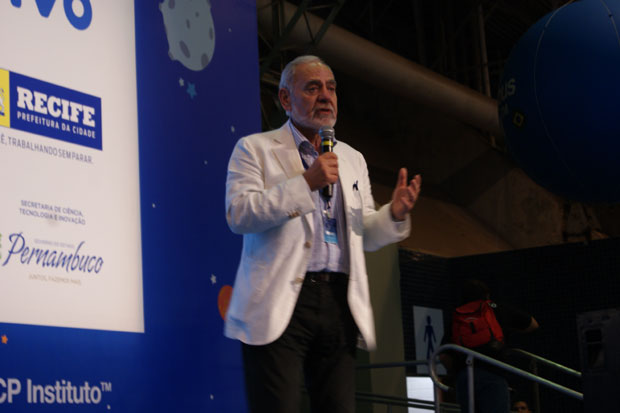 Francesco Farruggia, presidente do Instituto Campus Party, participou da cerimônia de abertura. Foto: Mariana Fabrício/DP/D.A Press/ Francesco Farruggia, presidente do Instituto Campus Party, participou da cerimônia de abertura. Foto: Mariana Fabrício/DP/D.A Press/