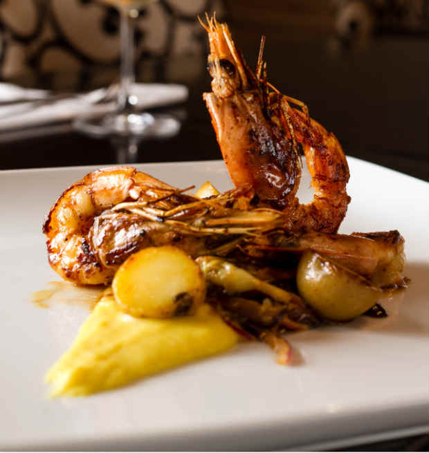 Feito com camarões grelhados e dois tipos de batata, prato exclusivo custa R$ 59/