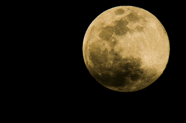 Uma curiosidade é que o único mês em que não é possível ver mais de uma lua cheia é fevereiro. Foto: Helder Tavares/DP/DA Press./ Uma curiosidade é que o único mês em que não é possível ver mais de uma lua cheia é fevereiro. Foto: Helder Tavares/DP/DA Press./