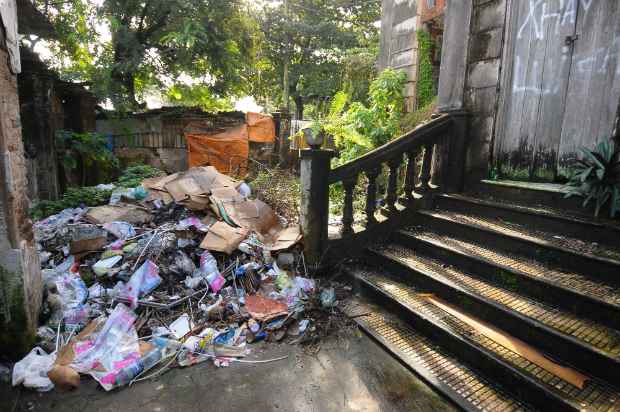 Hoje, pertence à Prefeitura do Recife, mas durante os últimos 20 anos foi habitado por um caseiro conhecido como João Rosas e sua família, a pedido da Associação dos Moradores da Várzea.