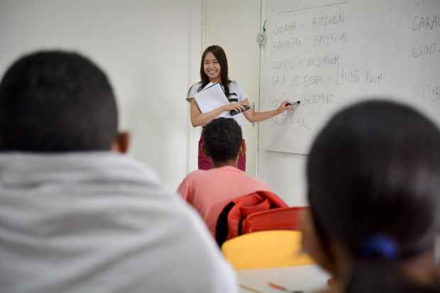 Os intercambistas vêm de vários países, como França, Turquia, Canadá, Egito, China, Argentina, entre outros. Atualmente, cerca de 100 participam do projeto no Recife e Região Metropolitana, sendo 27 deles professores na Ilha de Deus.
