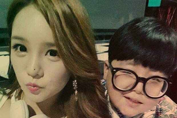 As mulheres não acreditam na idade real de Hyomyung Shin. Foto: Facebook/Reprodução