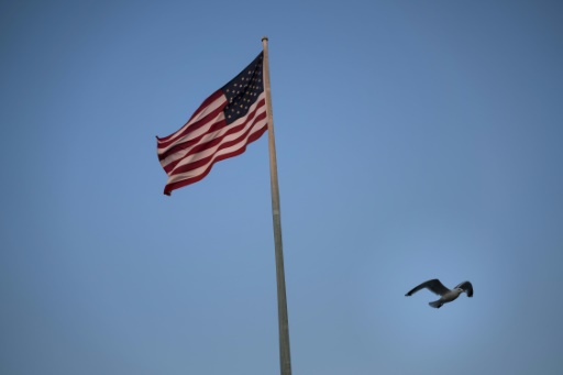 A bandeira dos Estados Unidos. Foto: Brendan Smialowski/AFP () A bandeira dos Estados Unidos. Foto: Brendan Smialowski/AFP/
