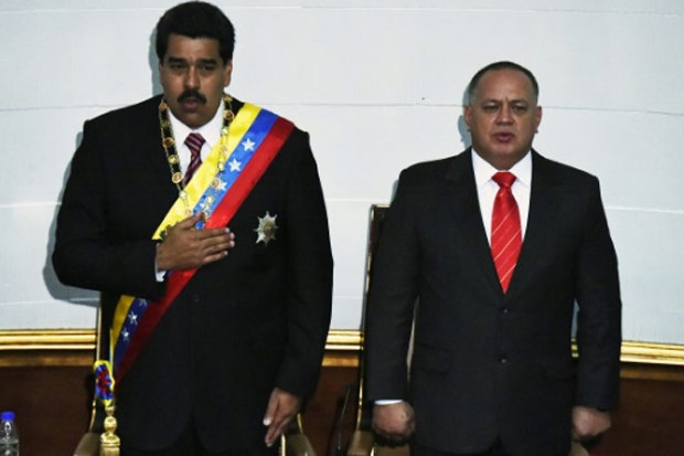 O presidente venezuelano, Nicolás Maduro (E), e o presidente da Assembleia Nacional, Diosdado Cabello, em Caracas, no dia 10 de março de 2015. Foto: Juan Barreto/AFP/Arquivos/ O presidente venezuelano, Nicolás Maduro (E), e o presidente da Assembleia Nacional, Diosdado Cabello, em Caracas, no dia 10 de março de 2015. Foto: Juan Barreto/AFP/Arquivos/