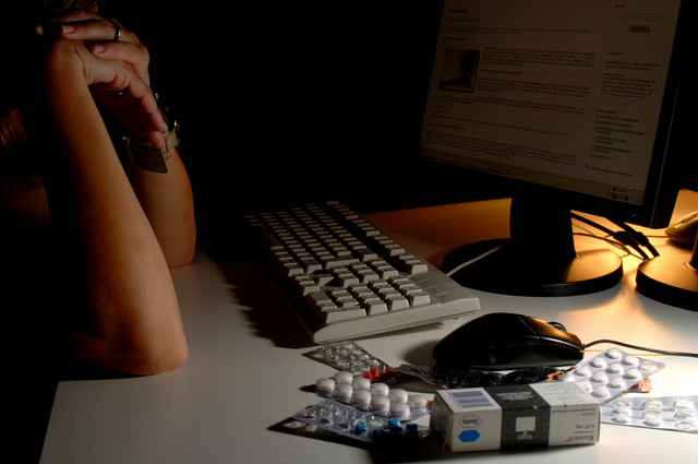 Debates na internet são margeados de intolerância e agressões verbais. Da mesma forma que as pessoas se atingem emocionalmente ao ver que a vida do outro é "maravilhosa", também se machucam com brigas desnecessárias no universo online./Ines Campelo/DP/D.A Press (internet) Debates na internet são margeados de intolerância e agressões verbais. Da mesma forma que as pessoas se atingem emocionalmente ao ver que a vida do outro é "maravilhosa", também se machucam com brigas desnecessárias no universo online./Ines Campelo/DP/D.A Press (internet)