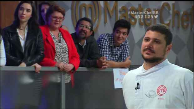 Fernando e familiares fizeram a torcida para Raul no estúdio