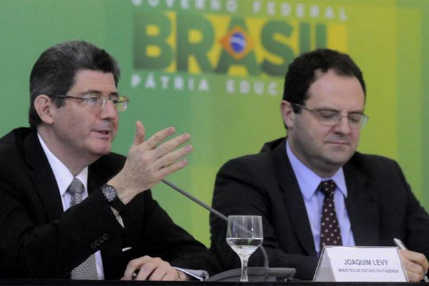 Os ministros Levy e Nelson Barbosa, do Planejamento: apesar das críticas, Executivo não tem plano B para acionar, caso o pacote fiscal seja rejeitado. Foto: Carlos Moura/CB/D.A Press/ Os ministros Levy e Nelson Barbosa, do Planejamento: apesar das críticas, Executivo não tem plano B para acionar, caso o pacote fiscal seja rejeitado. Foto: Carlos Moura/CB/D.A Press/