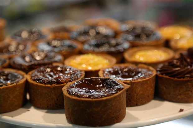 Doces têm apresentação caprichada e sabores que surpreendem quem espera degustar o que se costuma chamar de "comida de doente". Foto: Hesiodo Goes/Esp. DP/D.A. Press