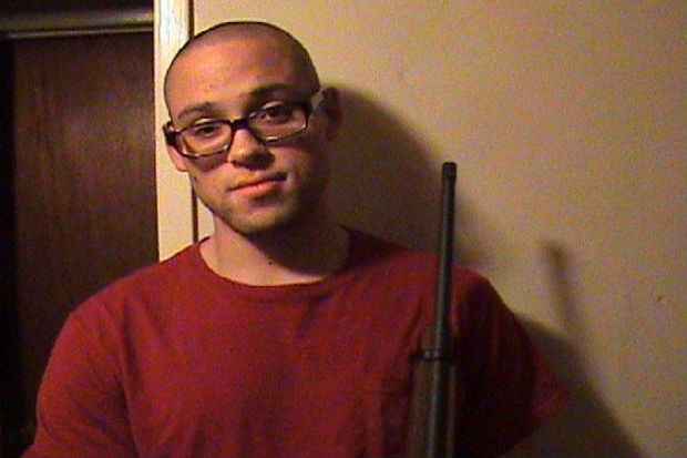 Segundo a polícia do Oregon, Chris Harper Mercer seria o responsável por um massacre que terminou com 10 mortos nesta quinta- feira, nos Estados Unidos. Foto: Reprodução/MySpace